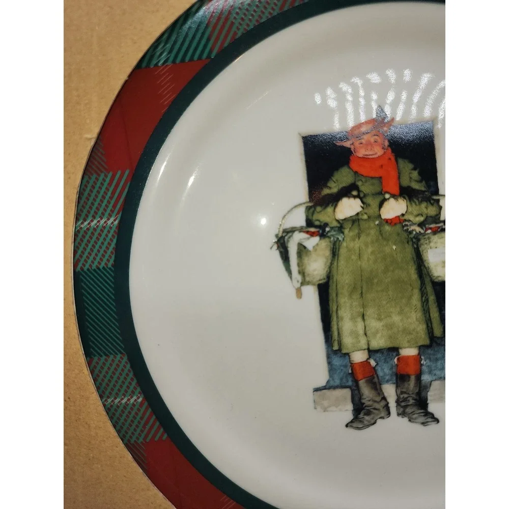 Norman Rockwell Gramps at the Door Collector Plate Plaid Rim Holiday Decor